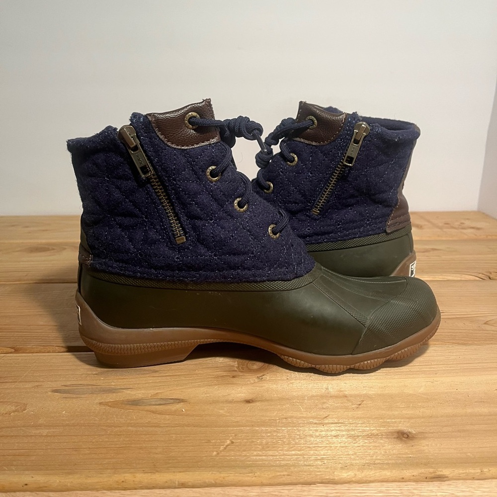 Sperry Saltwater Quilted Wool Blue Duck Boots Size 7 Womens